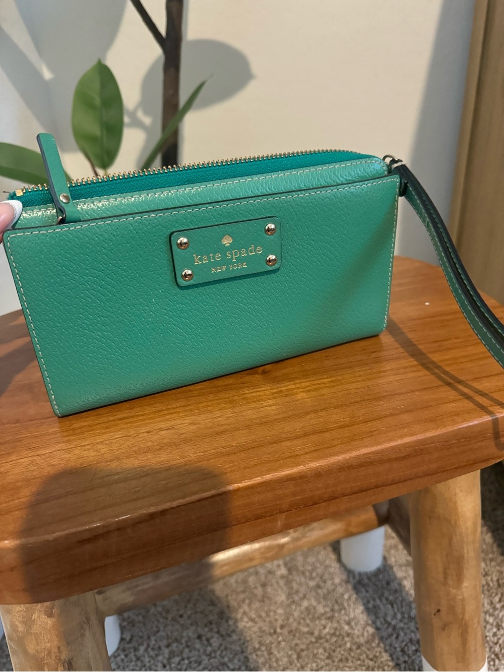 kate spade turquoise pebbled leather wristlet